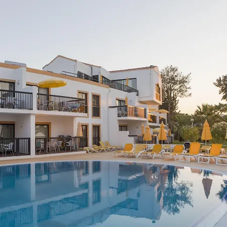 Ξενοδοχείο με διαμερίσματα Alfagar Village
