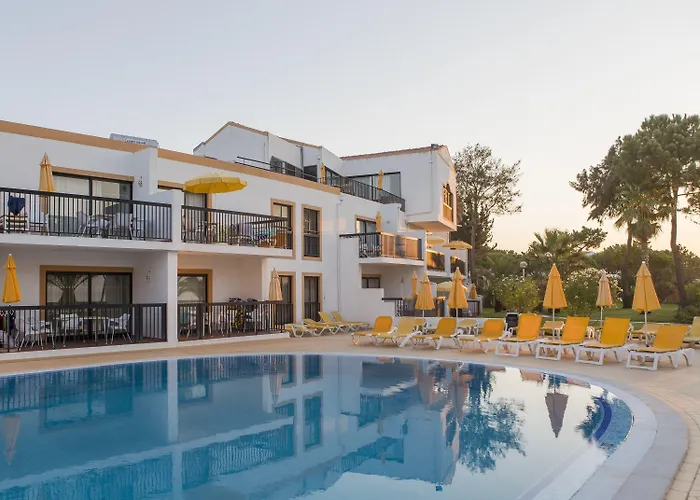 Aparthotel Alfagar Village